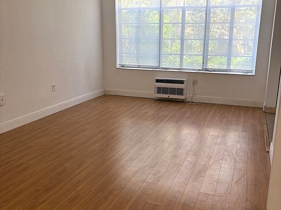 2nd image of 708 Pennsylvania Ave #4