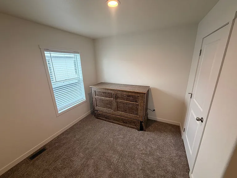 316 S Hallett St — Photo 16