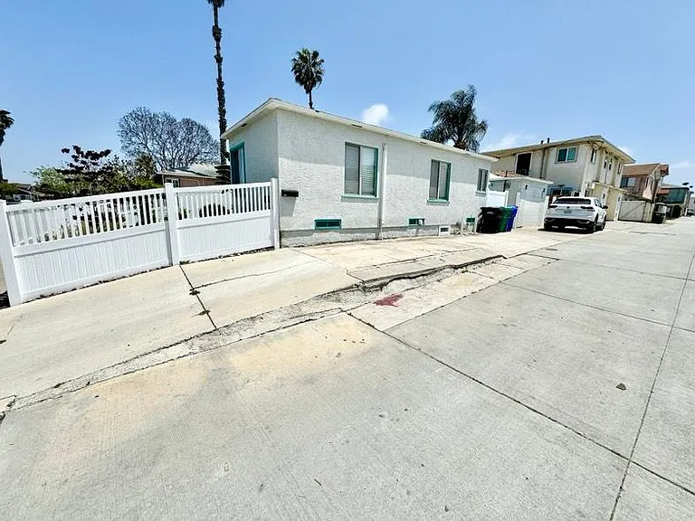 5075 Monroe Ave — Photo 20