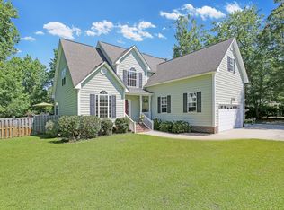 55 Medina Ct, Hampstead, NC 28443