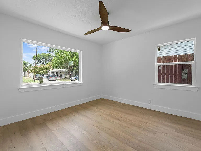 10746 Cotillion Dr — Photo 11
