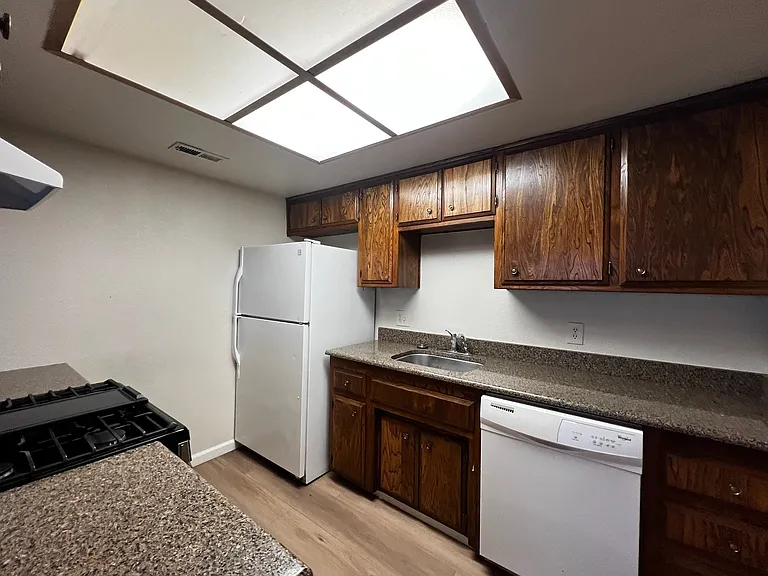 332 Felton Way #332 — Photo 6