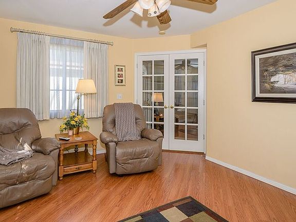 4th image of 105 Elvira Way