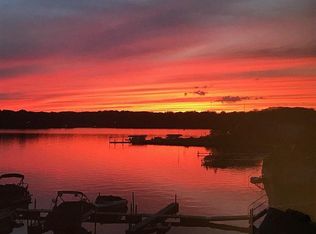 38 Northshore Dr #19, La Porte, IN 46350