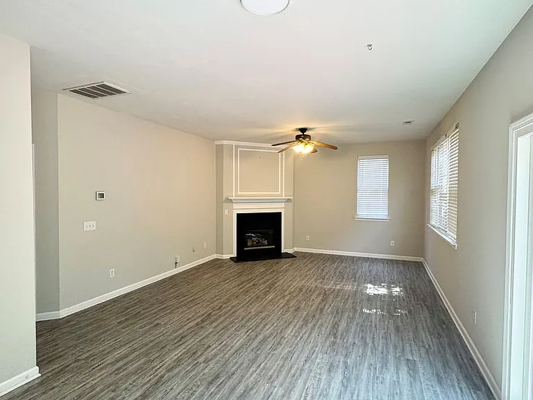 9413 Thatcher Hall Ct — Photo 10