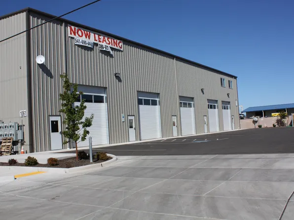 5681 Crater Lake Hwy #10, Central Pt, OR 97502