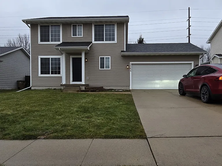 1564 Nine Iron Dr — Photo 2