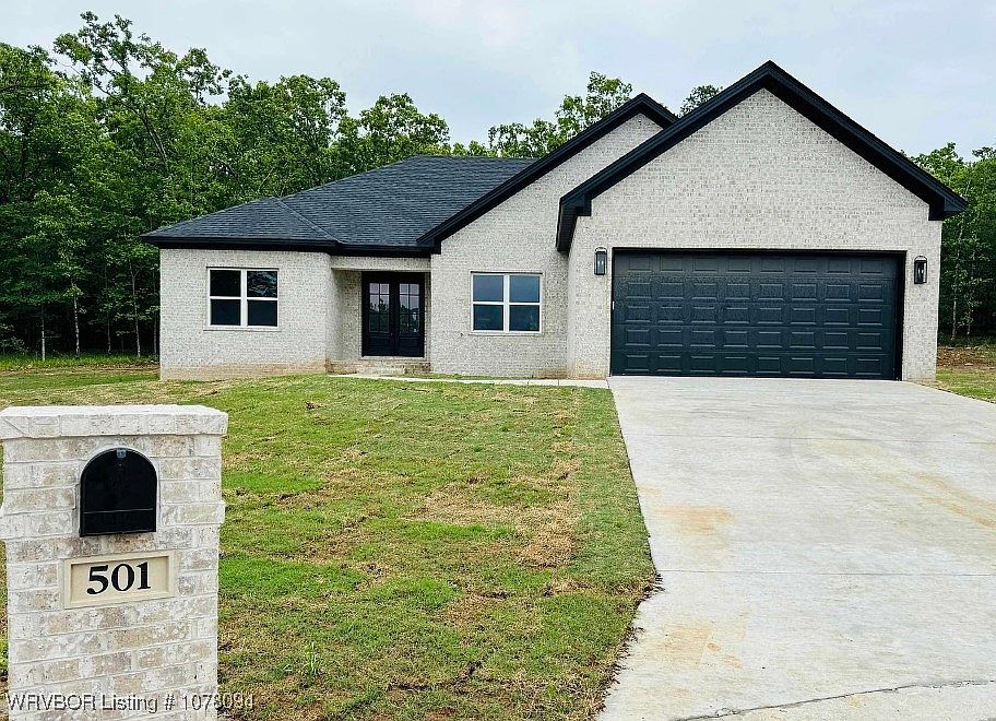 1st image of 501 Forest Glen Cv