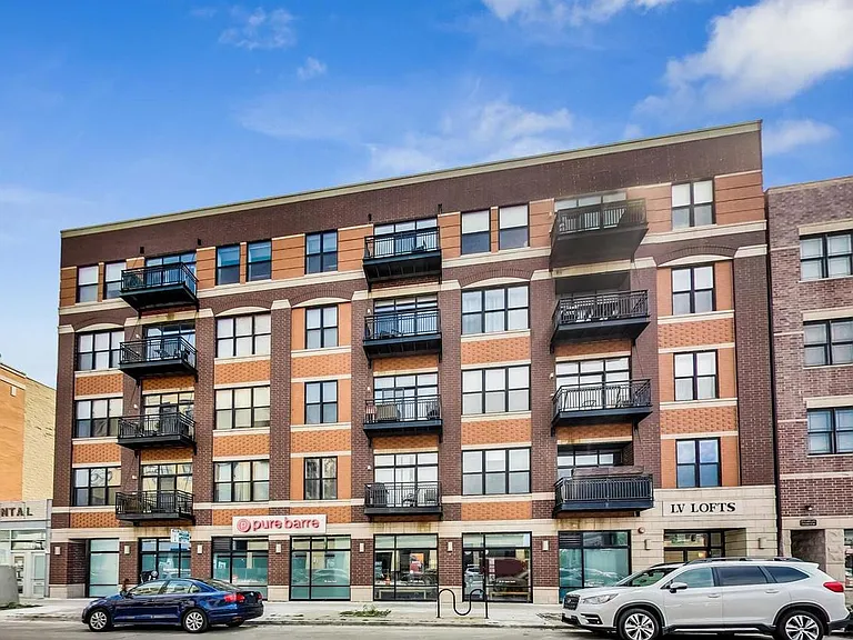 3245 N Ashland Ave #2E — Photo 17