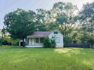 307 E Park Dr, Overton, TX 75684