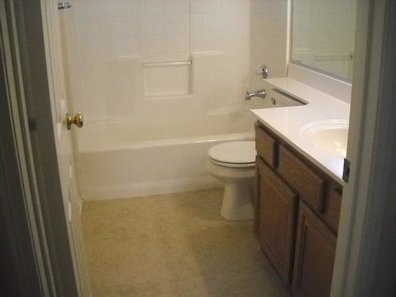 5th image of 4335 Desert Aire Ave