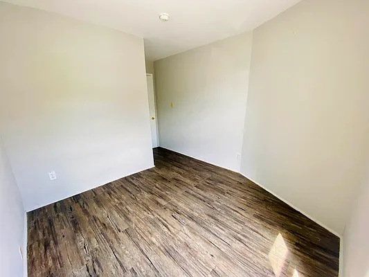 Rented by Blue Egg Realty Corp | media 21