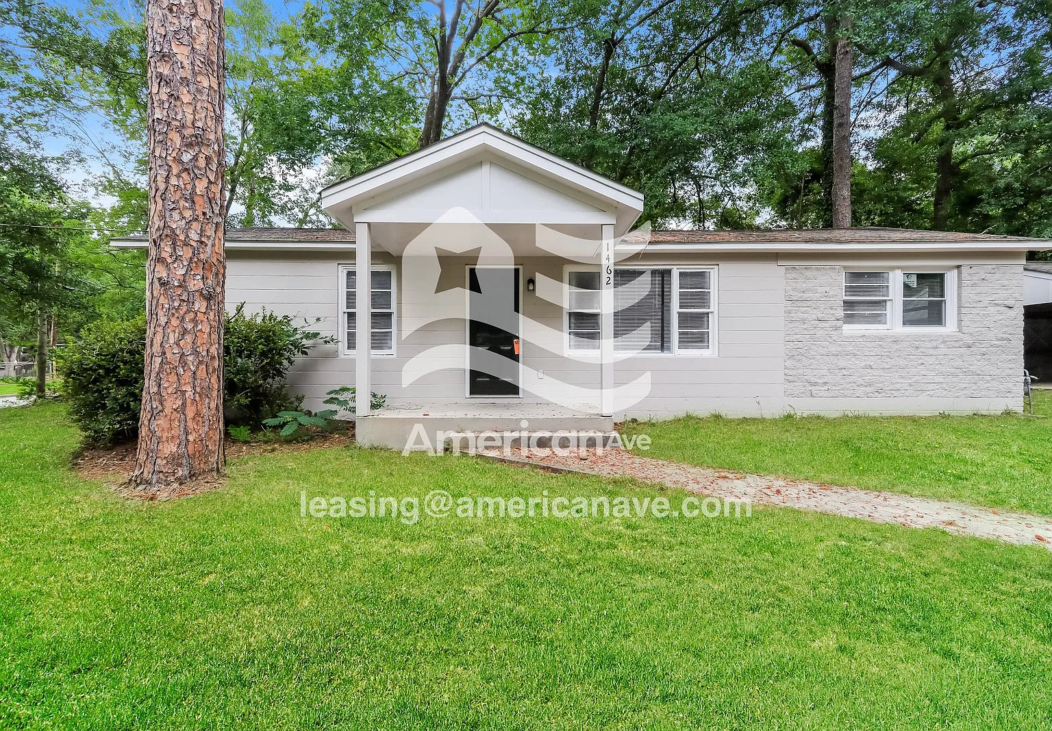 3 bed, 1.0 bath, 1056 sqft, $1,518 — Photo 1