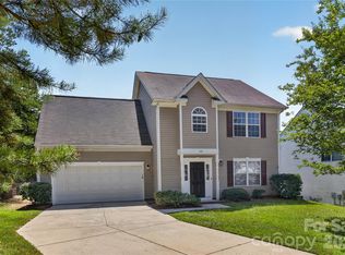 634 Longacre Dr, Charlotte, NC 28214