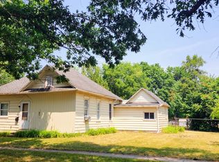 912 E University Ave, Urbana, IL 61802