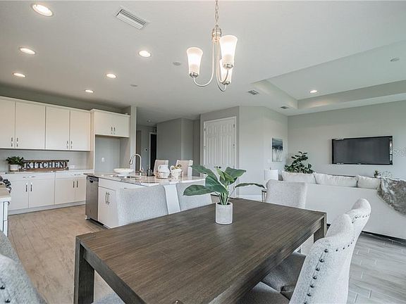 2nd image of 4873 Antrim Dr