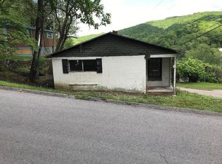 201 Ridge Ave, Appalachia, VA 24216