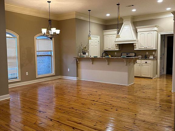 5th image of 119 Woodridge Dr