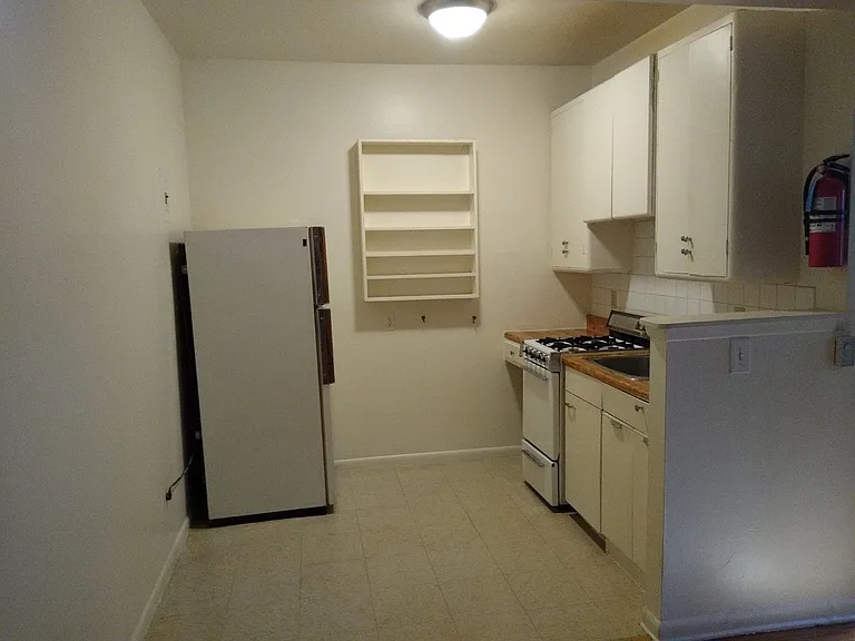 46 Park Ave #4 — Photo 3