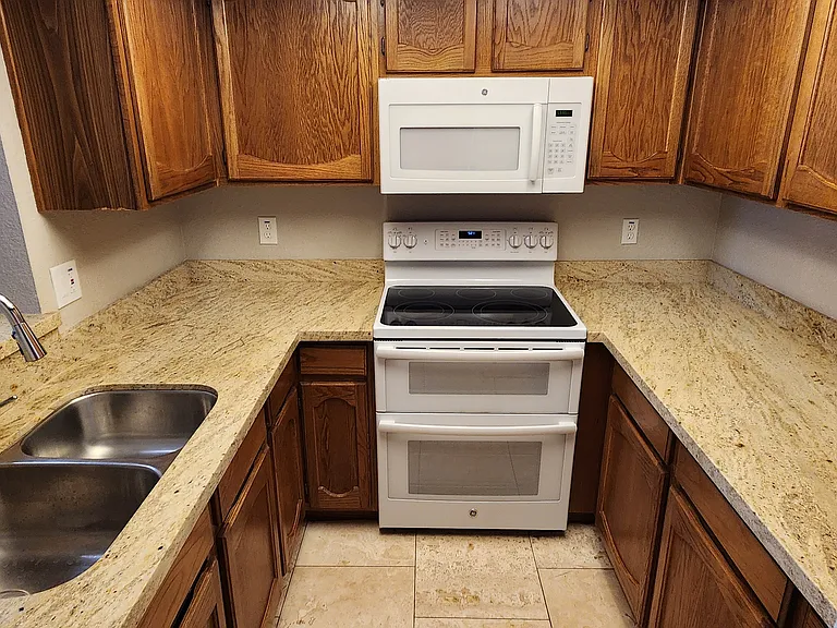 11011 N 92nd St #2084 — Photo 28