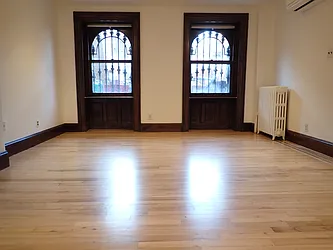 207 Carlton Avenue, #1