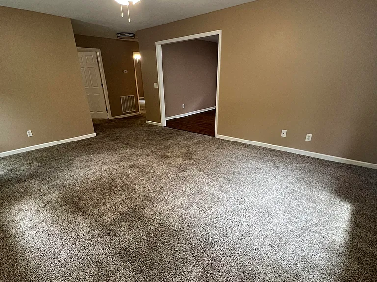200 England Dr #1 — Photo 8