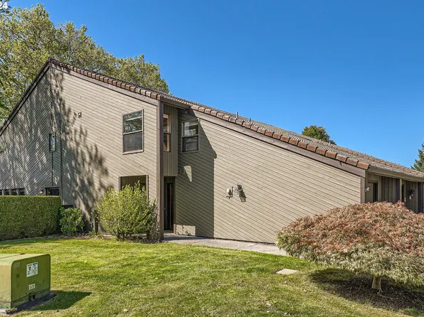 13816 NW 10th Ct APT H, Vancouver, WA 98685