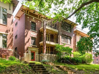 5345 Pershing Ave APT 2B, Saint Louis, MO, 63112