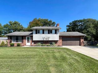 7160 Burmeister Dr, Saginaw, MI