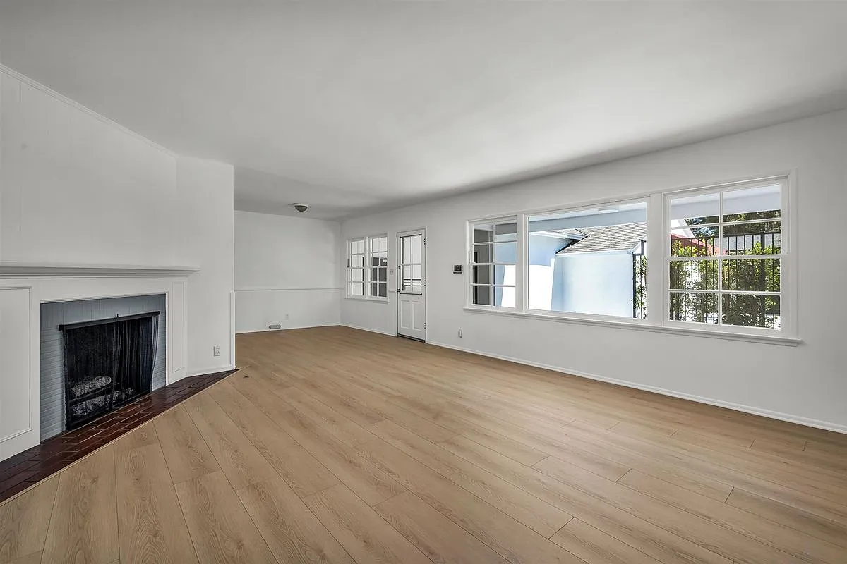 3 bed, 2.0 bath, 1680 sqft, $8,000 — Photo 3