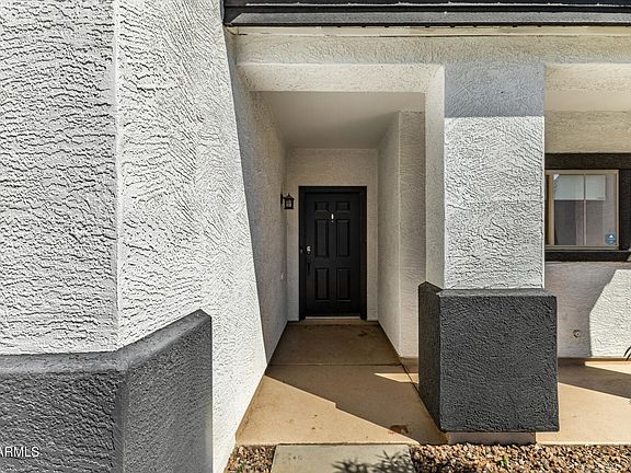 5th image of 1105 E PARKVIEW Court