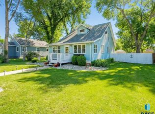 302 N Main Ave, Hartford, SD 57033