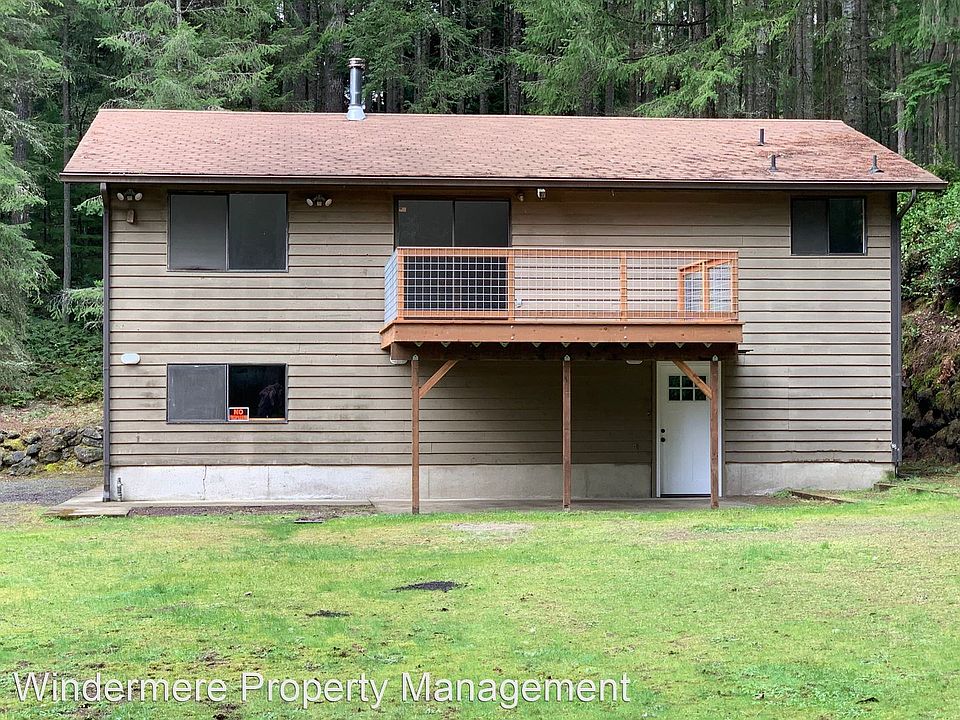 1st image of 4026 Hidden Springs Ln NE