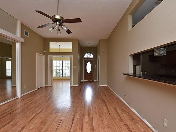 4th image of 3407 Stillwater Ln