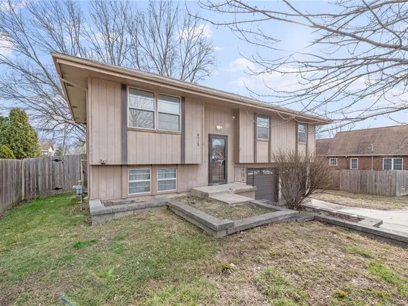 8715 Oak Trafficway, Kansas City, MO 64155