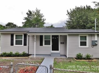 1423 Royal Court Ln, Jacksonville, FL 32209