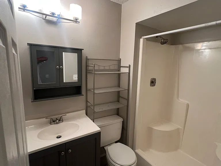 131 Springbrook Dr — Photo 15