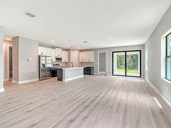 5th image of 3276 CHIPLEY AVENUE