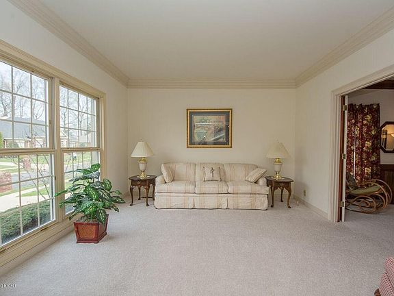 3rd image of 1714 Kensington Place Ln