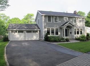 10 Lincoln Cir, Swampscott, MA 01907