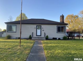 807 E Main St, Chester, IL