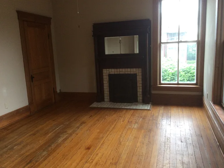 835 Vine St — Photo 5