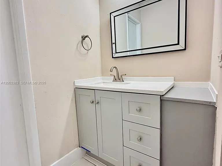 1950 W 54th St #115 — Photo 18