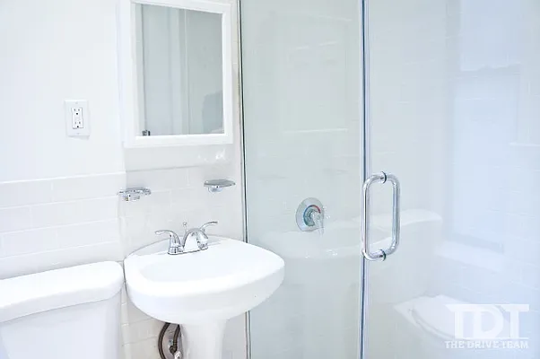 Rented by J Misrahi Realty Corp | media 24