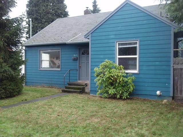 2nd image of 865 N 6th Ave