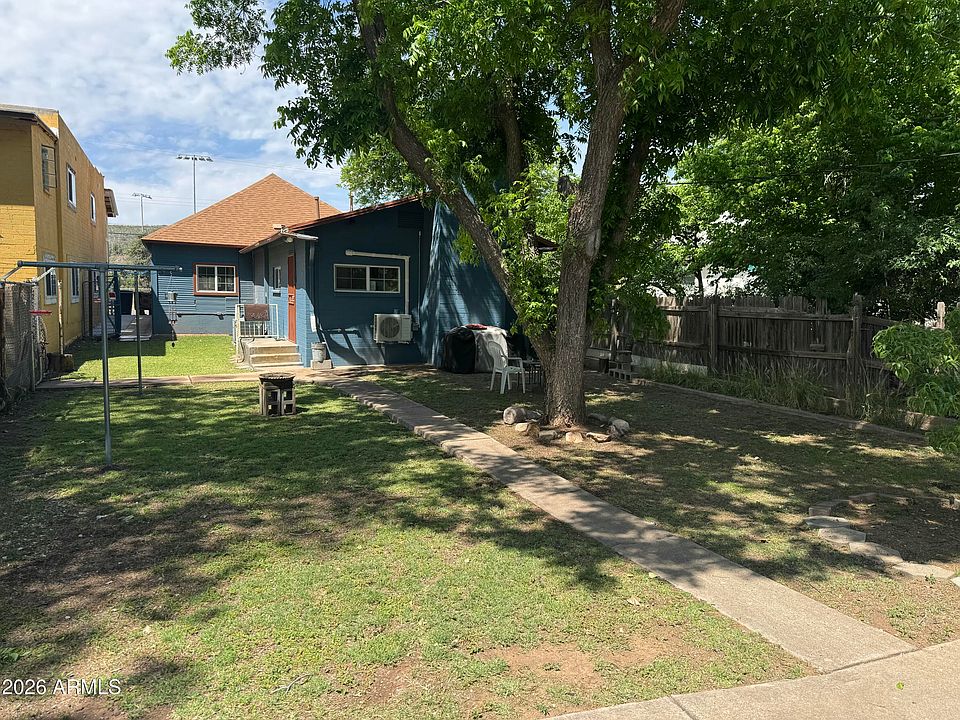 1st image of 40 Cochise Row
