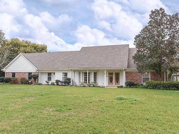 2nd image of 4006 Walnut Dr