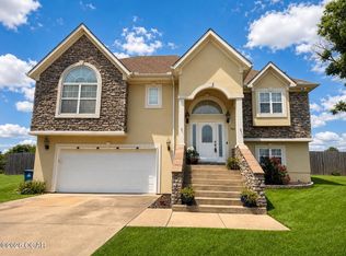 702 Copper Oaks Dr, Carl Junction, MO 64834