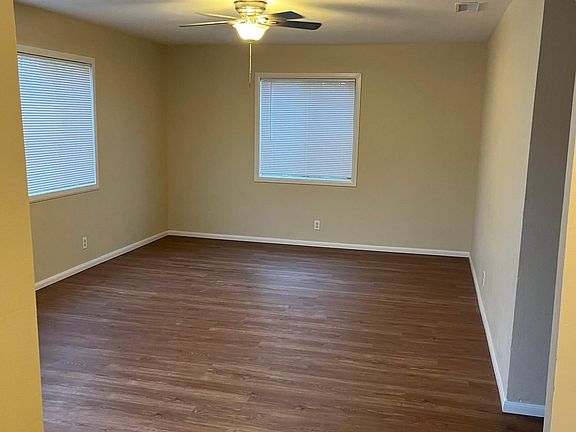 3rd image of 412 W 122nd St #412