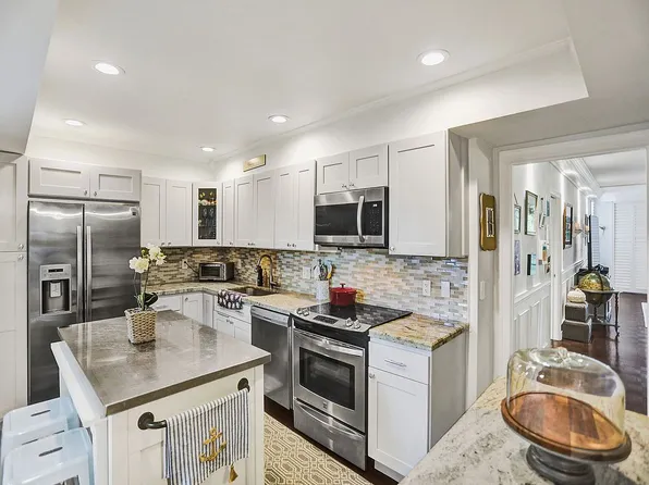 545 Oaks Ln APT 109, Pompano Beach, FL 33069